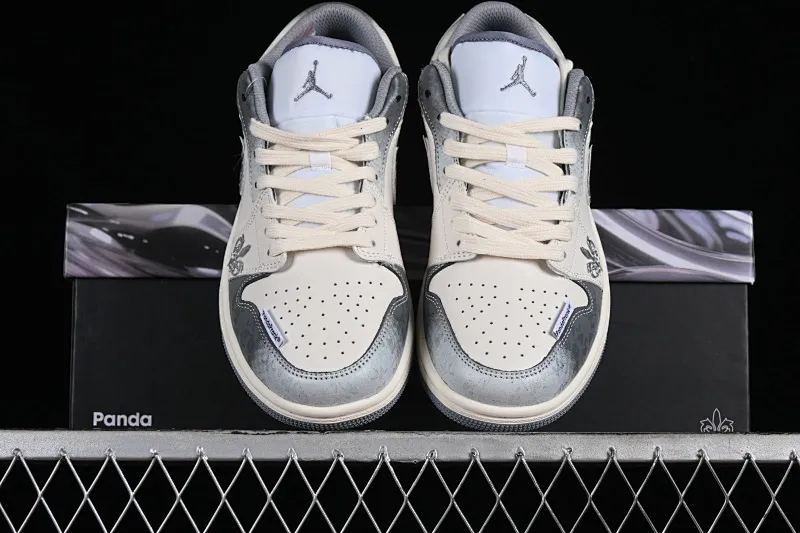All categories Air Jordan Jordan series basketball shoes Air Jordan 1 Low Air Jordan 1 Low AJ1 Joe 1 Panda Prank Modern Wei Realm Gray Series Perseverance Flower Low-top cultural casual sneakers 553560-053